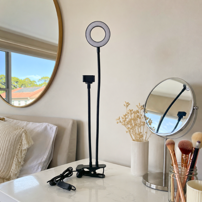 Axora™ Lumina Clip-On Ring Light